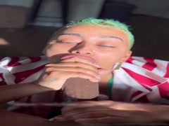 Thumb 8